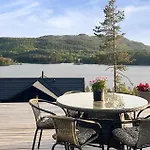 3 Bedroom Gorgeous In Ferienhaus