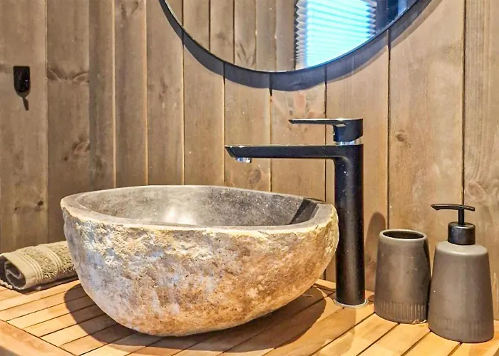 3 Bedroom Gorgeous In *