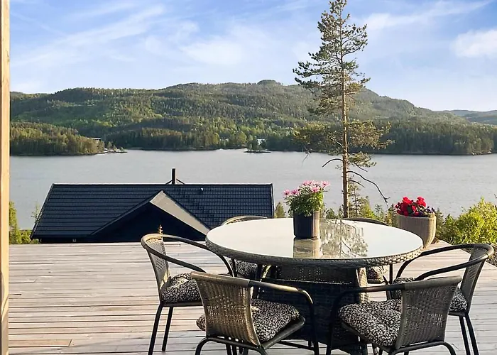 3 Bedroom Gorgeous In Holiday home